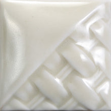 Load image into Gallery viewer, Matte Clear SW-002 Stoneware Mayco Pint