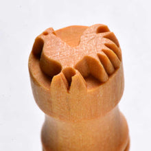 Load image into Gallery viewer, MKM Small Round Stamp Rooster SCS-024